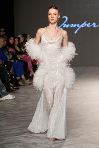 canada-semana-de-la-moda-de-vancouver-2026-101002026101875000207