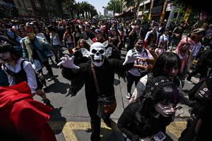 chile-santiago-zombie-walk-101002026101775000220