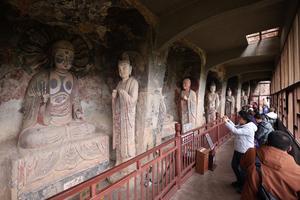 china-gansu-grutas-de-la-montana-maiji-paisaje-oto-101002026102175000252