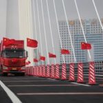 CHINA-RPDC-RIO YALU-NUEVO PUENTE-APERTURA AL TRAFICO (3/3)