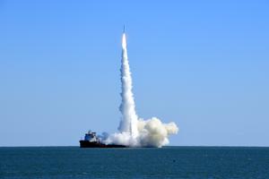 china-shandong-rizhao-satelite-lanzamiento-101002026102175000117
