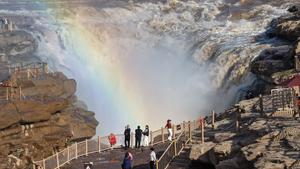 china-shanxi-distrito-de-jixian-cascada-hukou-arco-101002026102875000121