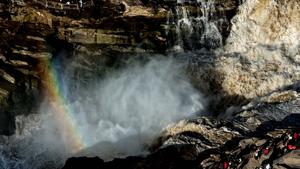 china-shanxi-distrito-de-jixian-cascada-hukou-arco-101002026102875000123