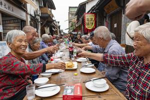 china-zhejiang-lanxi-banquete-de-mesa-larga-festiv-101002026101575000241