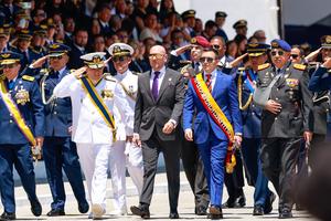 ecuador-quito-fae-aniversario-101002026102775000511