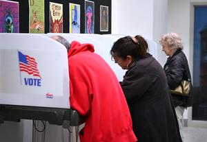 eeuu-maine-bangor-elecciones-intermedias-votacion--101002026101875000201