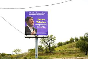 eeuu-texas-elecciones-intermedias-anuncios-de-camp-101002026102775000153
