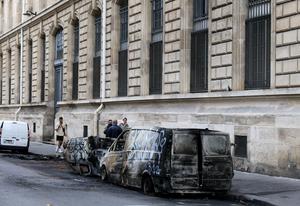 francia-paris-manifestacion-vehiculo-destruido-101002026102275000229