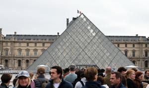 francia-paris-museo-de-louvre-protesta-101002026101975000097