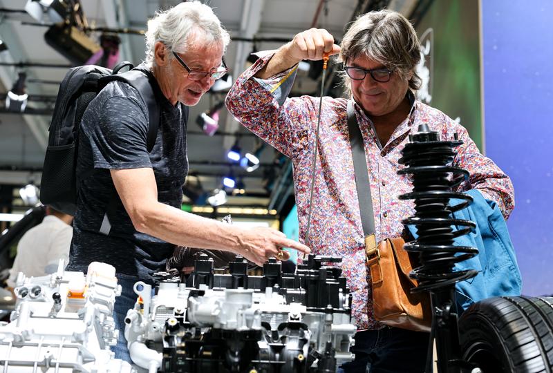 francia-salon-del-automovil-de-paris-fabricantes-c-101002026101375000317