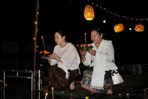 laos-vientian-festival-de-la-cuaresma-budista-101002026102775000172