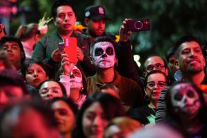 mexico-ciudad-de-mexico-desfile-catrinas-101002026102675000218