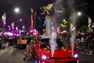 mexico-ciudad-de-mexico-desfile-catrinas-101002026102675000225